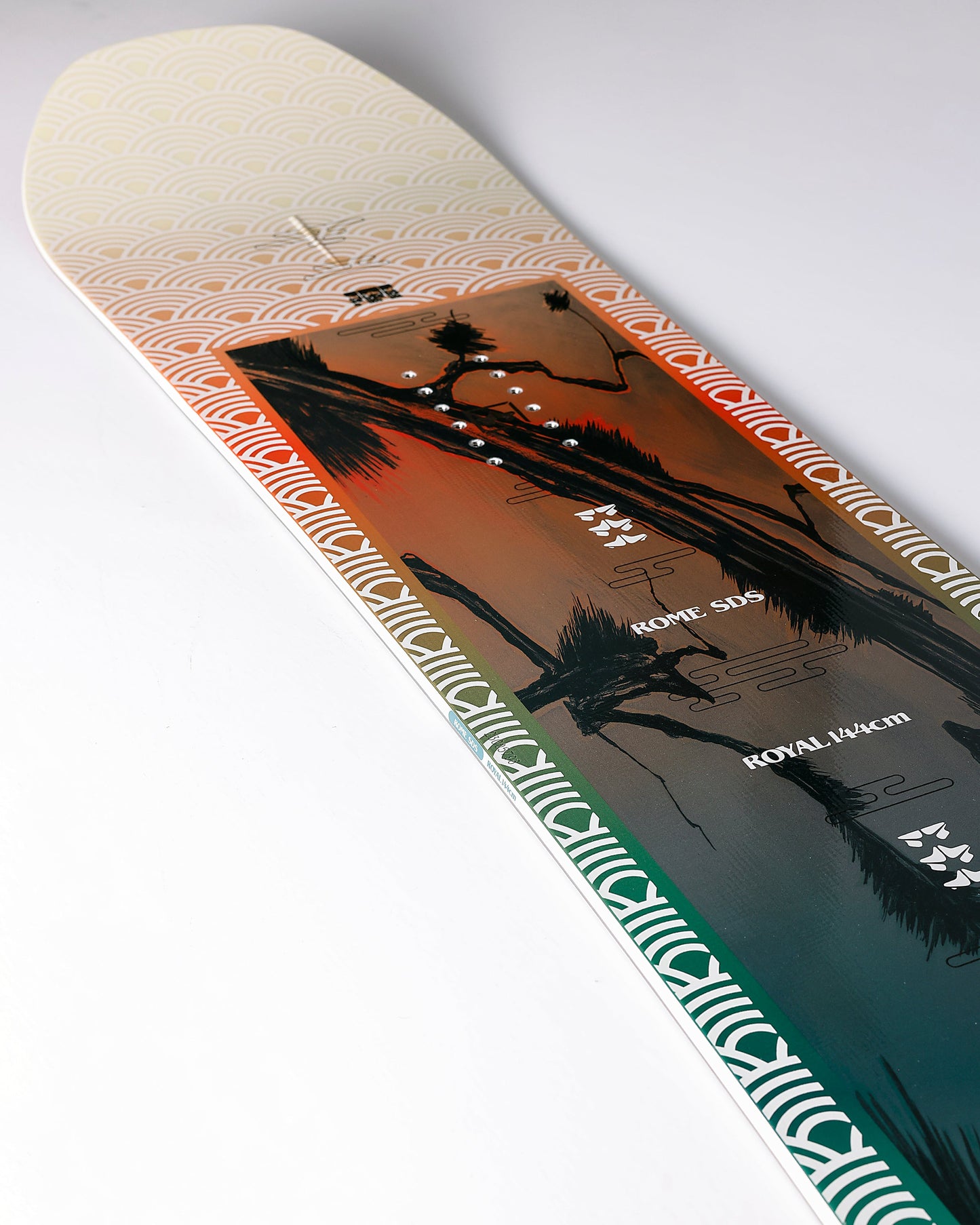 rome royal 22024 2023-2024 rome sds snowboard product image